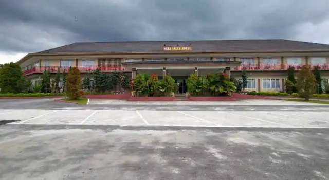 Sere Nauli Hotel, Rezerwuj Hotel Laguboti Sumatra