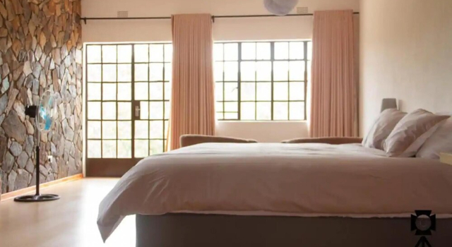 Nyanga Home set in a Secure Private Village - 2033, Book Hotel Nyanga Manicaland