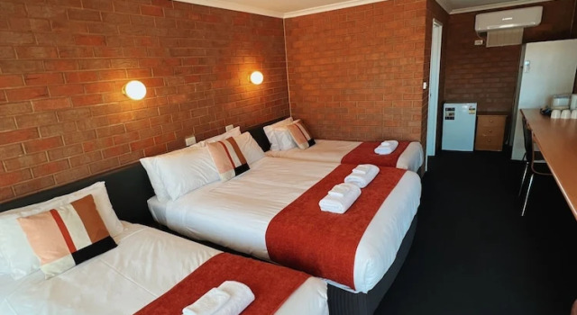 Четырёхместный номер Standard Moama Motel