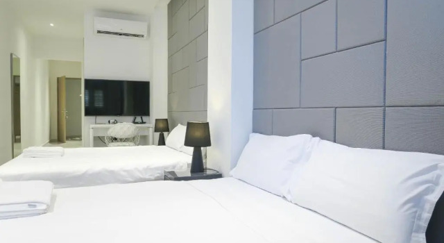 Comfy Studio 3 by ReCharge
