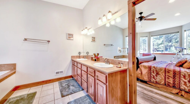 Tahoe  In The Pines 4 Bedroom Home