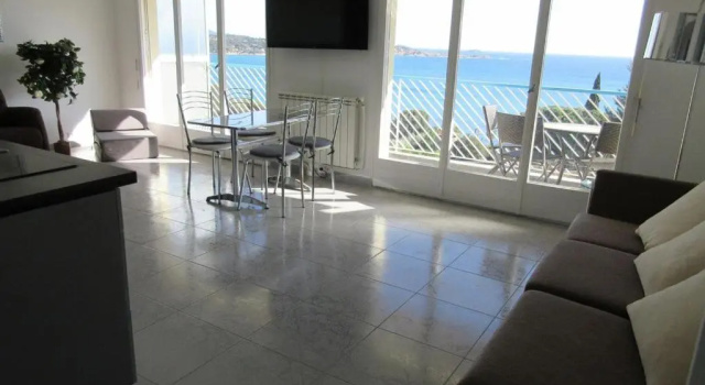 Апартаменты VUE MER 3 mn A PIED DE LA PLAGE LUMINEUX ET MODERNE