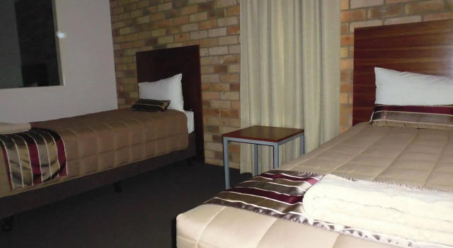 Burke & Wills Motor Inn, Rezervasyon Mini-otel Kingaroy Queensland