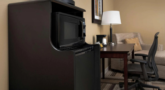 Четырёхместный номер Standard Hampton Inn Knoxville-East