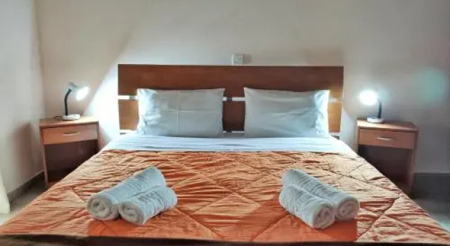 Agroktima Fourki, Prenota Hotel Aigio Acaia