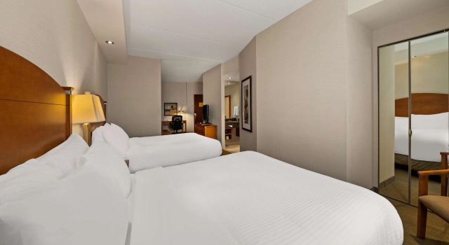 Четырёхместный люкс Best Western Plus Orangeville Inn & Suites