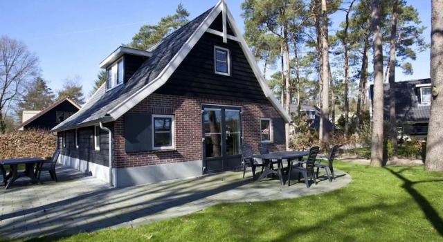 Вилла Luxury Villa in Arnhem With Parking