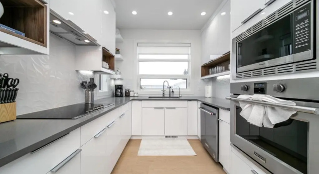 Коттедж с 3 комнатами Modern Retreat - Hot Tub - KingBed - AC - Fireplace - Garage