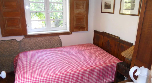 Charming 2-bed Cottage in Santa Marinha do Zezere, Rezervovat Rekreační dům Vily v Douro, Vila