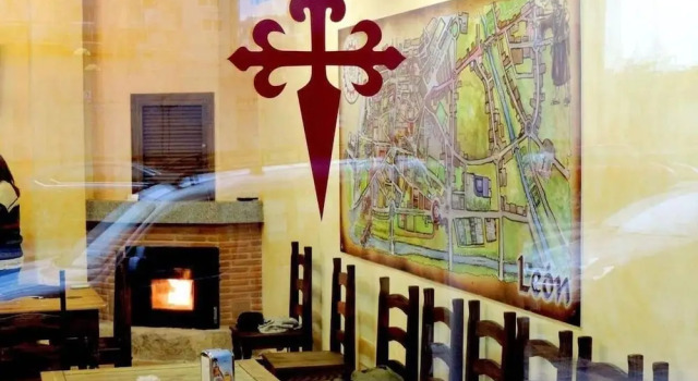 Albergue Santo Tomás de Canterbury - Hostel, Забронировать Хостел Леон 