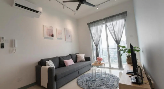 Апартаменты Apartment at Old Klang Road Mid Valley Mall