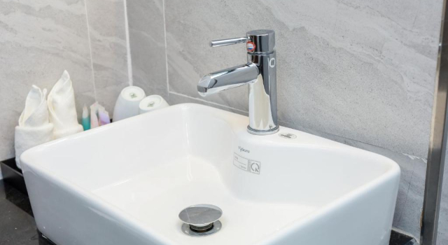 Четырёхместный номер Deluxe H&T Luxury Hotel