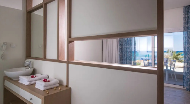 Полулюкс seafront Paralos Lifestyle Beach Adults Only