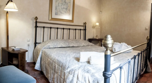 Ostra Menalon Luxury Suites, Забронировать Гостевой дом Триполи Mainalo Ski