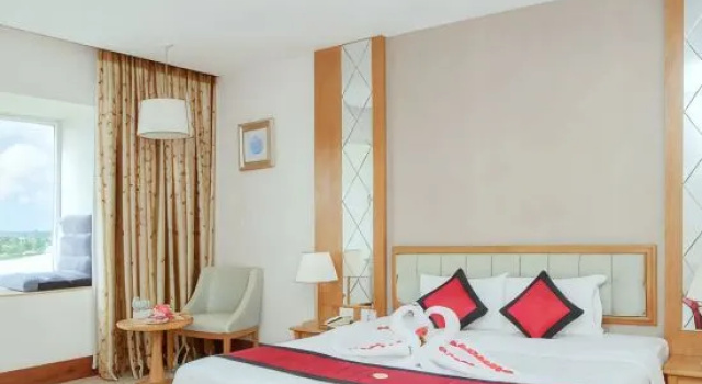 Номер Deluxe с видом на реку Sai Gon Dong Ha Hotel - a member of Saigontourist Group