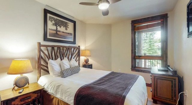 Luxury 2 Bedroom Ski in, Ski out Condo in Breckenridge with Shared Pool, Hot Tub, Arcade, and Bar