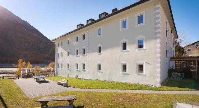 Reka-Ferienanlage Madulain, Book Hotel Madulain 
