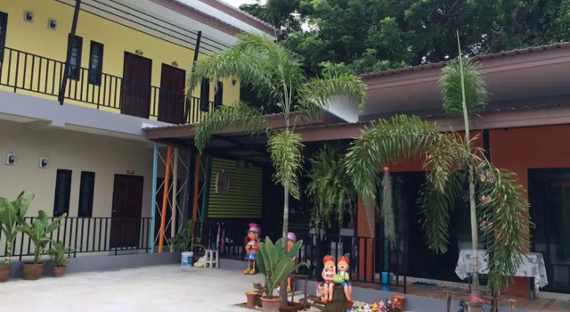 Room Park Hotel, Varaa Hotelli Hotellit North-Eastern Thailand pysäköinnillä, Pysäköinti