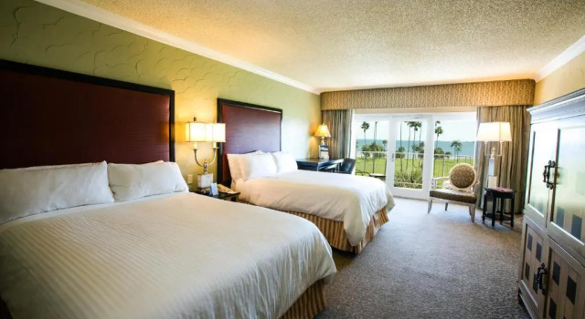 Четырёхместный номер Standard с балконом и с видом на залив Safety Harbor Resort & Spa Trademark Collection by Wyndham