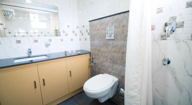 Семейный номер Standard с балконом Sidra Pristine Hotel and Portico Halls