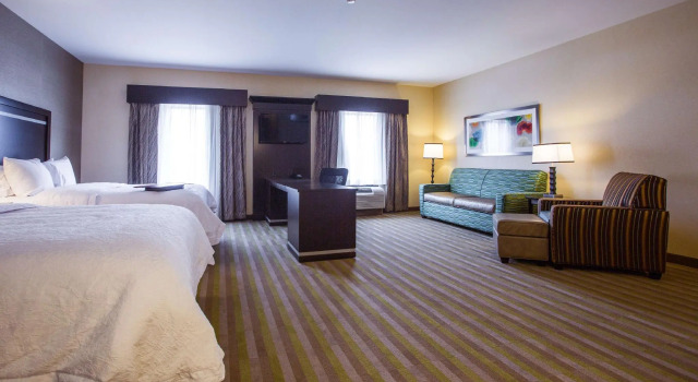 Четырёхместная студия Hampton Inn & Suites Toledo/Westgate
