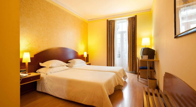 Hotel Internacional Porto, Забронировать Отель Отели Порту 3 звезды, рядом с Vitória Belvedere, 3*