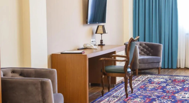 Трёхместный номер Standard Hotel Plaza Viktoria