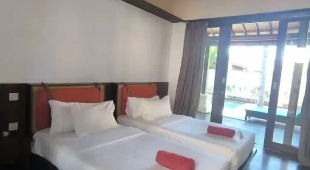 Семейная вилла с 4 комнатами The Trawangan Resort