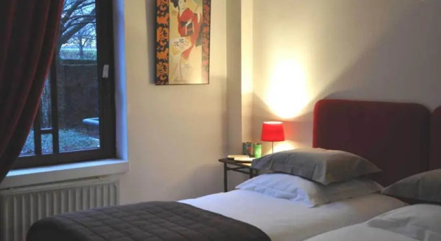 B&B Chambruxel, Забронировать Отель «постель и завтрак» Брюссель Брюссельский столичный регион, рядом с Университет Сен-Луиса
