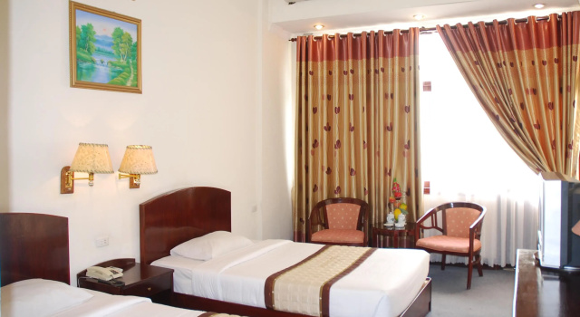 Bạch Đằng Hạ Long Hotel, Забронировать Отель Отели Халонг с парковкой, Парковка