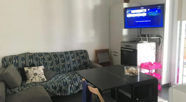 2 bedrooms appartement with enclosed garden and wifi at Cioccatelli 1 km away from the beach