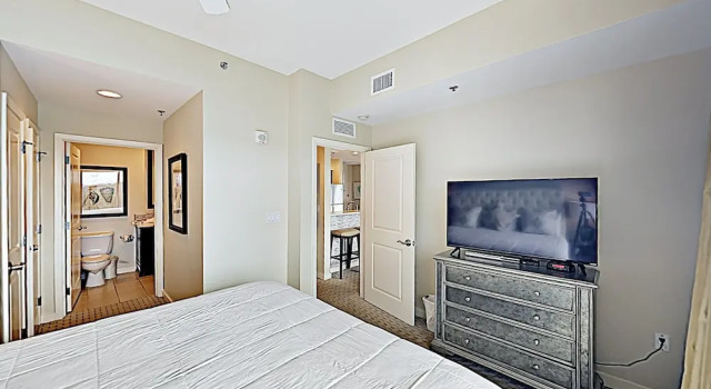 New Listing! Golf & Beach Luxury At Sandestin® 2 Bedroom Condo, Varaa Hotelli Hotellit Emerald Coast uima-altaalla, Uima-allas