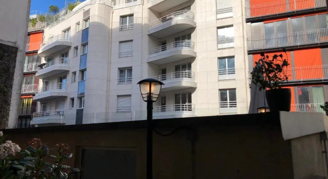 Le Coffice Auberge de Jeunesse, Забронировать Хостел Хостелы Иври-сюр-Сен, рядом с Пьер и Мари Кюри, Хостел