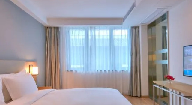Люкс Holiday Inn Express ZHEJIANG QIANXIA LAKE by IHG