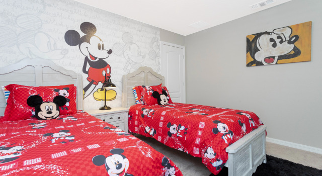Stunning 6 Bd w/ Pool Close to Disney @ Solterra Resort 7211