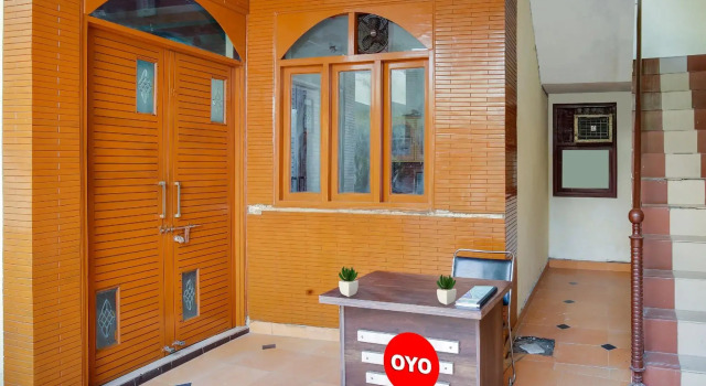 OYO Flagship 70112 Corner Guest House, Забронировать Гостевой дом Лудхиана штат Пенджаб