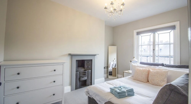 Fantastic 4/5 bed family home-mins from York Centre, Забронировать Отель Отели Англии 4 звезды, 4*