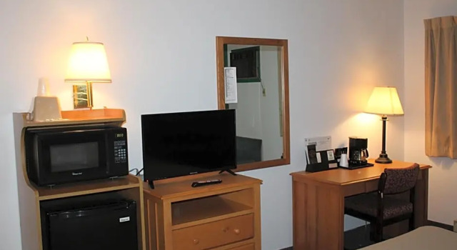 Четырёхместный номер Standard Beaver Creek Inn and Suites