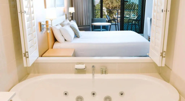 Двухместный номер Standard Ramada Hotel & Suites by Wyndham Ballina Byron