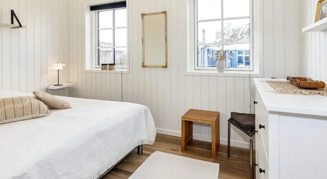 6 Person Holiday Home in Logstor