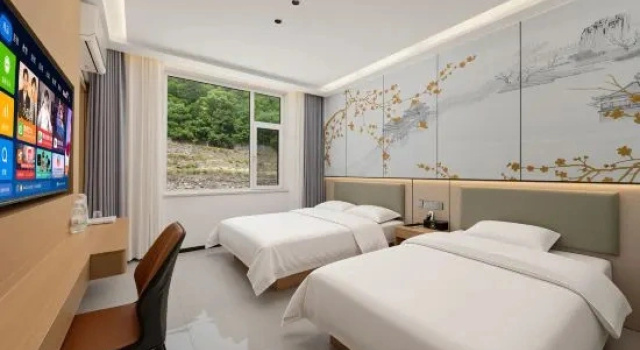 Люкс с видом на горы Shanhai Holiday Hotel