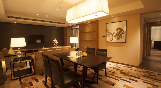Люкс Deluxe с 2 комнатами Lee Garden Service Apartment
