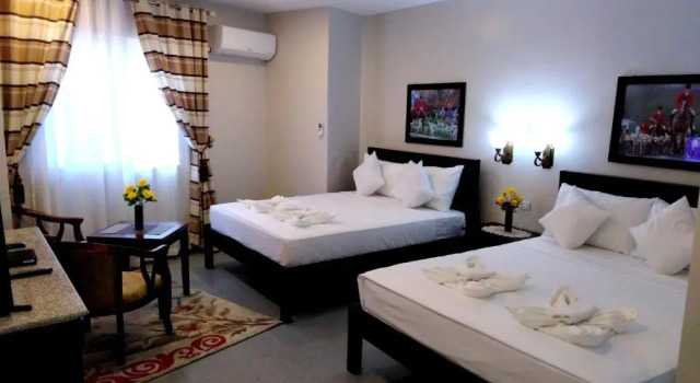 Семейный люкс Venezia Suites Hotel Iloilo