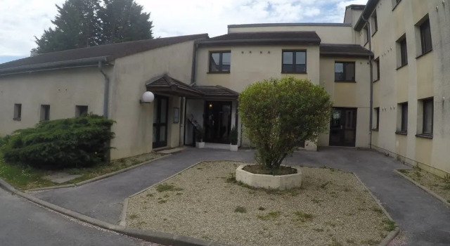 Green Hôtels Confort Sainte Geneviève des Bois, Prenota Hotel Sainte-Geneviève-des-Bois 