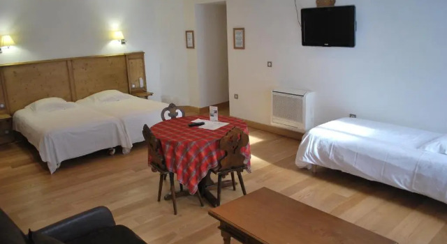Семейный номер Standard Logis Hôtel Restaurant Kleiber