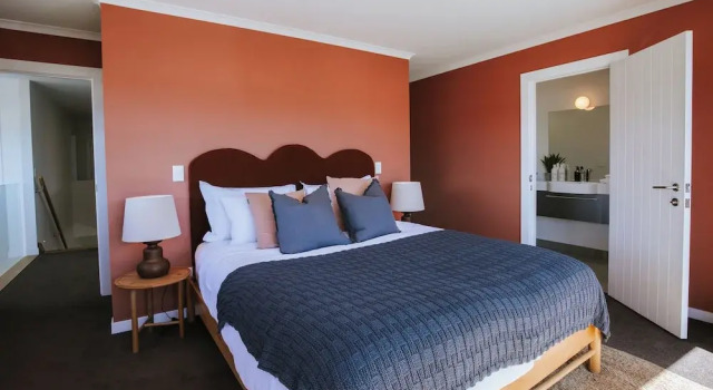 Коттедж Luxury Penshurst - Lake Views - Sleeps 8