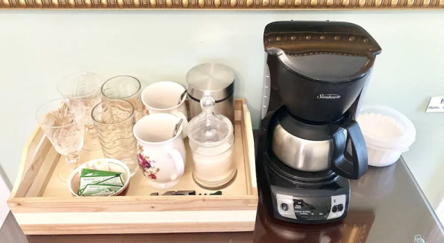 Двухместный люкс Redwood Bed and Breakfast