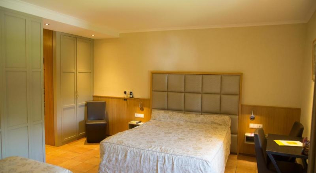 Logis Auberge les Murets, Book Hostel / Vandrerhjem Hostels i Ardèche, Hostel / Vandrerhjem