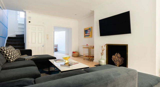 The South Kensington Place - Modern Bright 4bdr Townhouse, Забронировать Отель Отели Лондона 3 звезды, рядом с Эллис Стрит, 3*