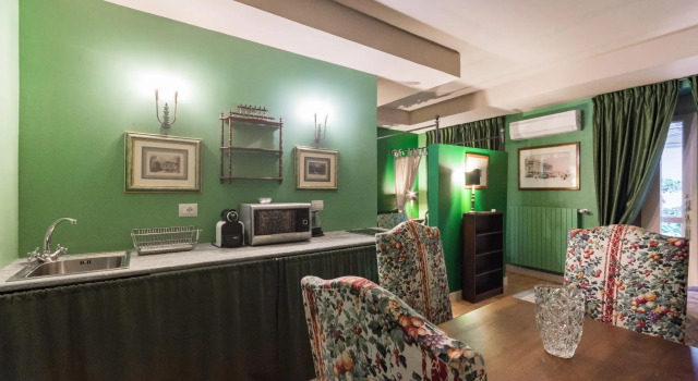 Апартаменты Porta Palace Apartments
